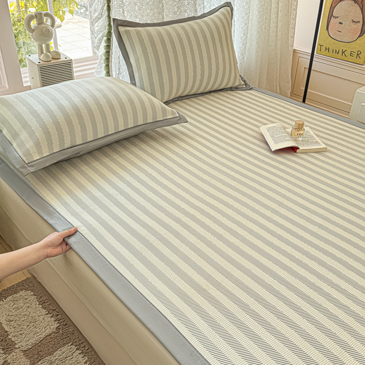 91家纺网 家纺一手货源 找家纺 川悦生活 2026新款PE凉感提花豆豆席平铺款三件套 甜心-月灰