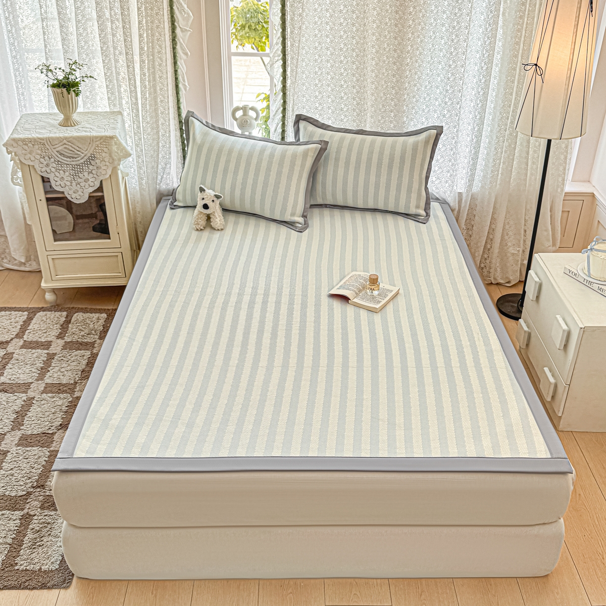 91家纺网 家纺一手货源 找家纺 川悦生活 2026新款PE凉感提花豆豆席平铺款三件套 甜心-水蓝