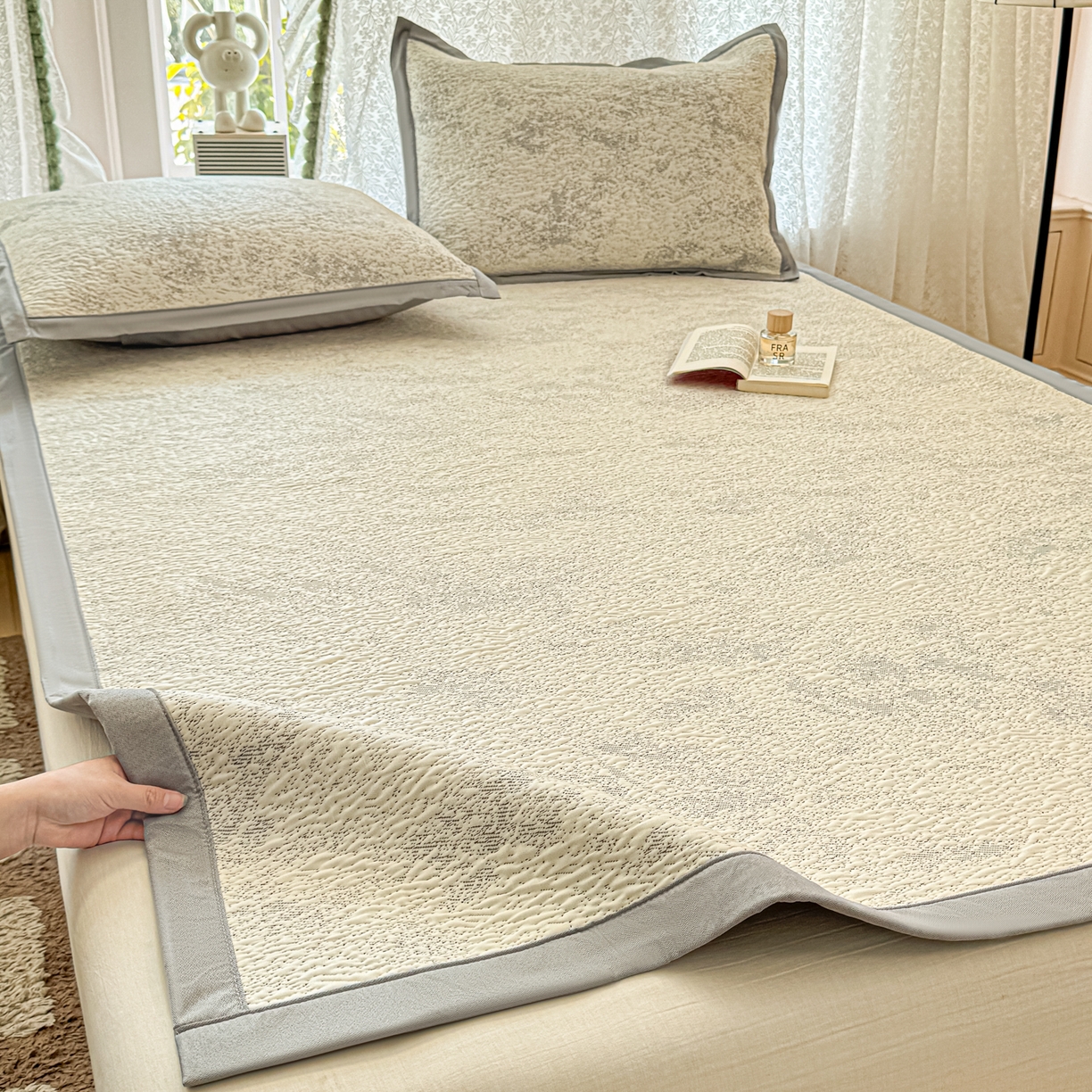 川悦生活 2026新款PE凉感提花豆豆席平铺款三件套 尼尔-星灰