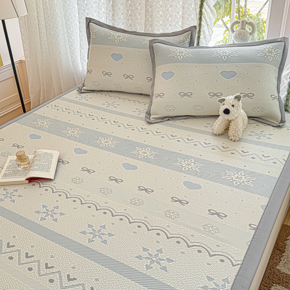 91家纺网 家纺一手货源 找家纺 川悦生活 2026新款PE凉感提花豆豆席平铺款三件套 费尔冰雪