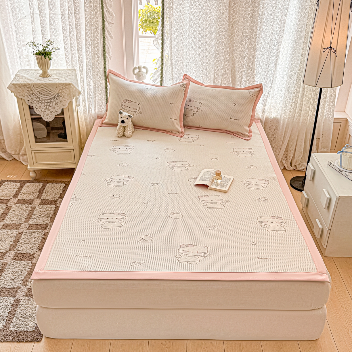 91家纺网 家纺一手货源 找家纺 川悦生活 2026新款PE凉感提花豆豆席平铺款三件套 星花小猫