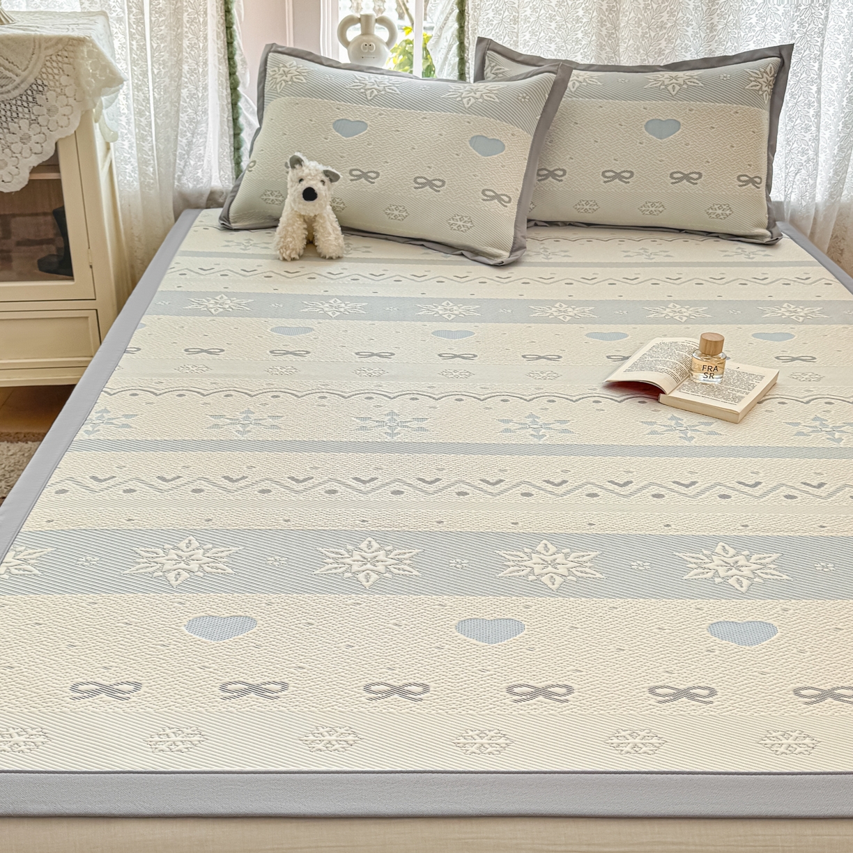 91家纺网 家纺一手货源 找家纺 川悦生活 2026新款PE凉感提花豆豆席平铺款三件套 费尔冰雪