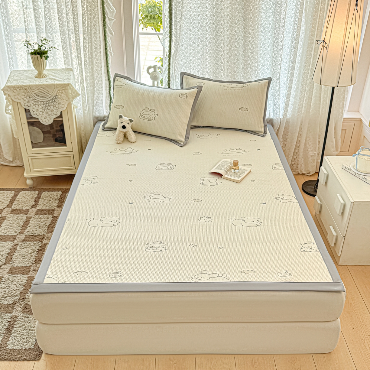 91家纺网 家纺一手货源 找家纺 川悦生活 2026新款PE凉感提花豆豆席平铺款三件套 朴朴小旺