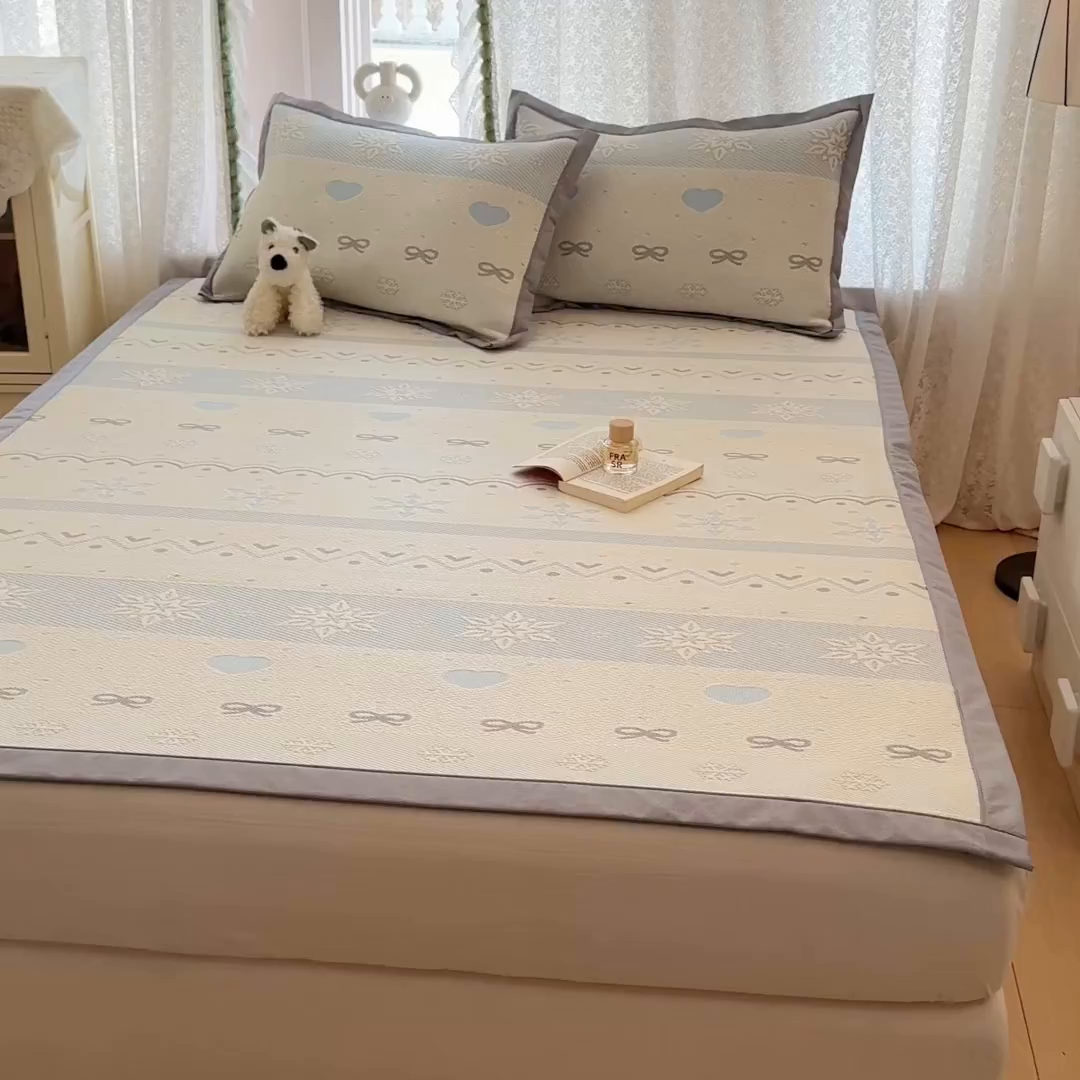 91家纺网 家纺一手货源 找家纺 川悦生活 2026新款PE凉感提花豆豆席平铺款三件套 费尔冰雪