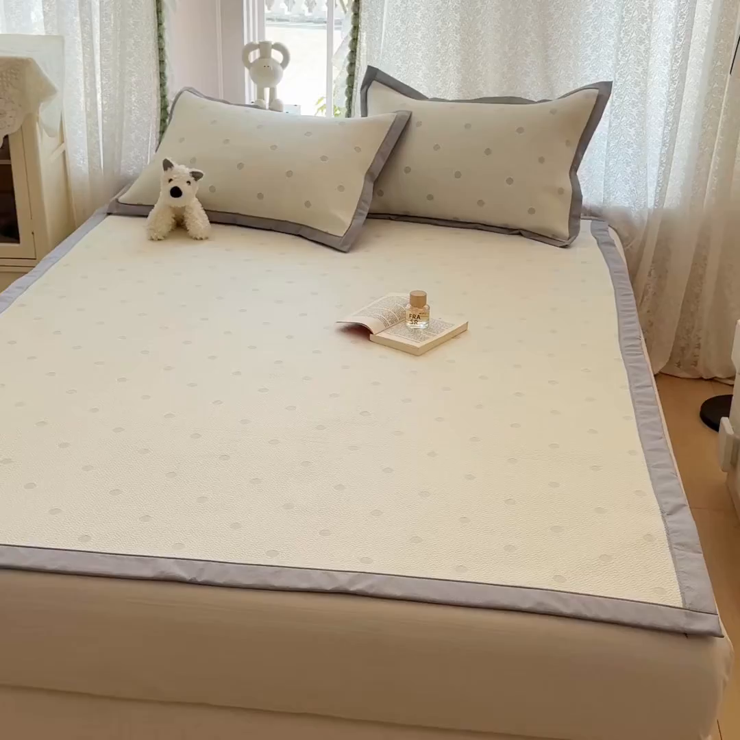 91家纺网 家纺一手货源 找家纺 川悦生活 2026新款PE凉感提花豆豆席平铺款三件套 月桂-月银