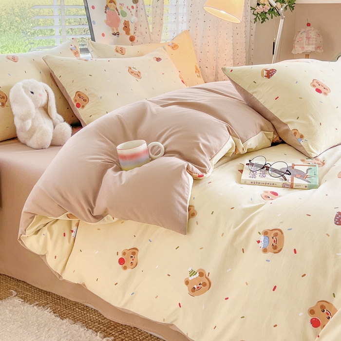 91家纺网 家纺一手货源 找家纺 简冠家纺 2026新款仿棉水洗棉四件套 咖啡熊