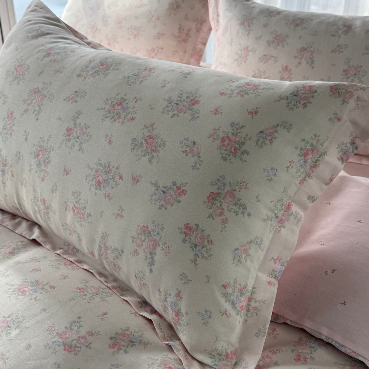 91家纺网 家纺一手货源 找家纺 美丽坊 2026新款跨境外贸爆款高支数高密度全棉纯棉四件套 粉妆