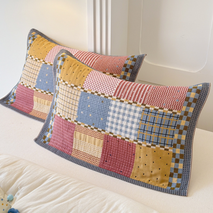 91家纺网 家纺一手货源 找家纺 乐家毛巾被（工厂自产自销） 2026新款全棉A类母婴级卡通软绵绵系列枕巾隔汗巾 复古拼布格