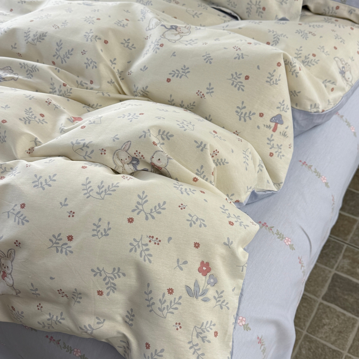 91家纺网 家纺一手货源 找家纺 美丽坊 2026新款跨境外贸爆款高支数高密度全棉纯棉四件套 妮可兔