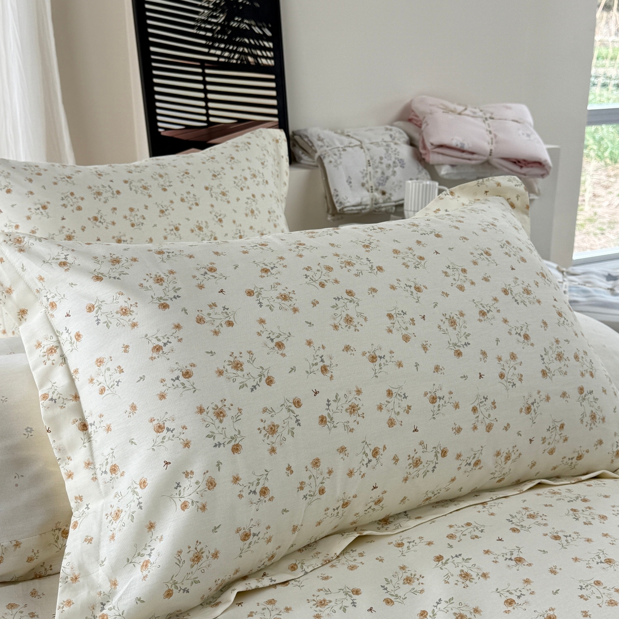 91家纺网 家纺一手货源 找家纺 美丽坊 2026新款跨境外贸爆款高支数高密度全棉纯棉四件套 微风花园