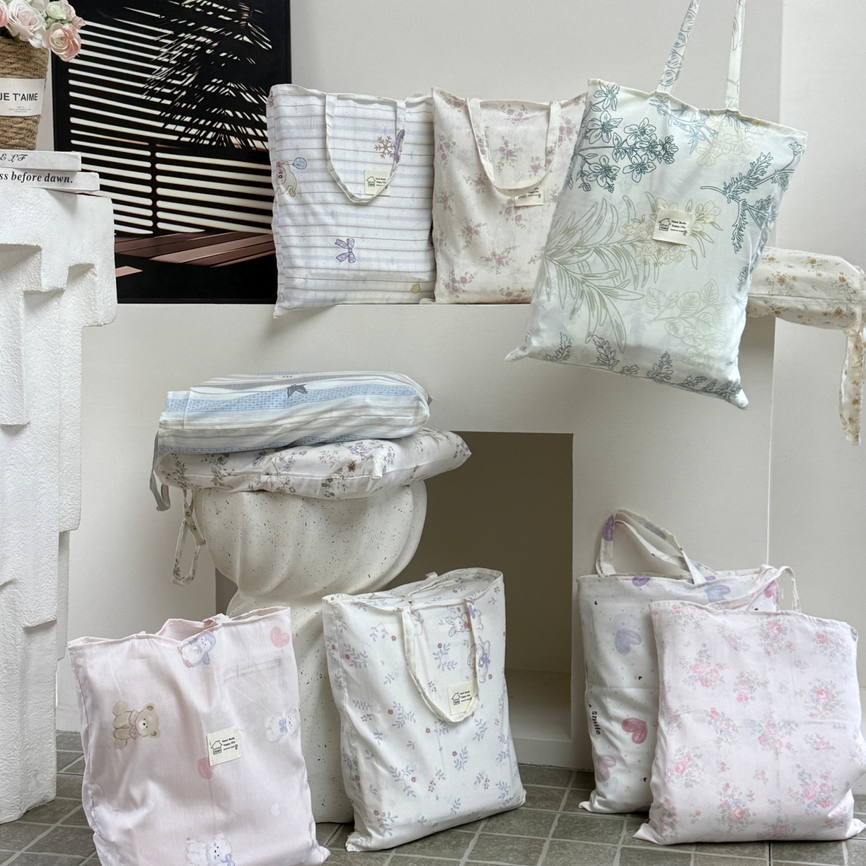 91家纺网 家纺一手货源 找家纺 美丽坊 2026新款跨境外贸爆款高支数高密度全棉纯棉四件套 在林间