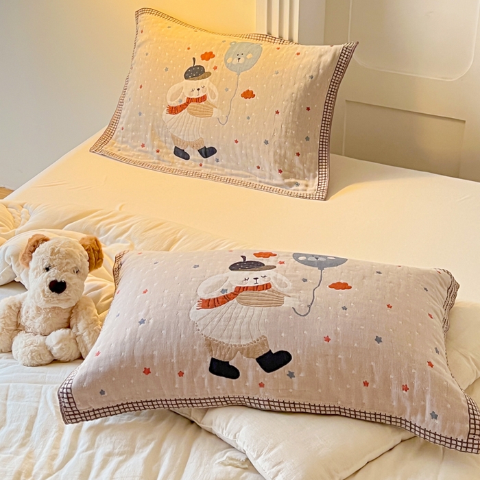 91家纺网 家纺一手货源 找家纺 乐家毛巾被（工厂自产自销） 2026新款全棉A类母婴级卡通软绵绵系列枕巾隔汗巾 气球小白兔