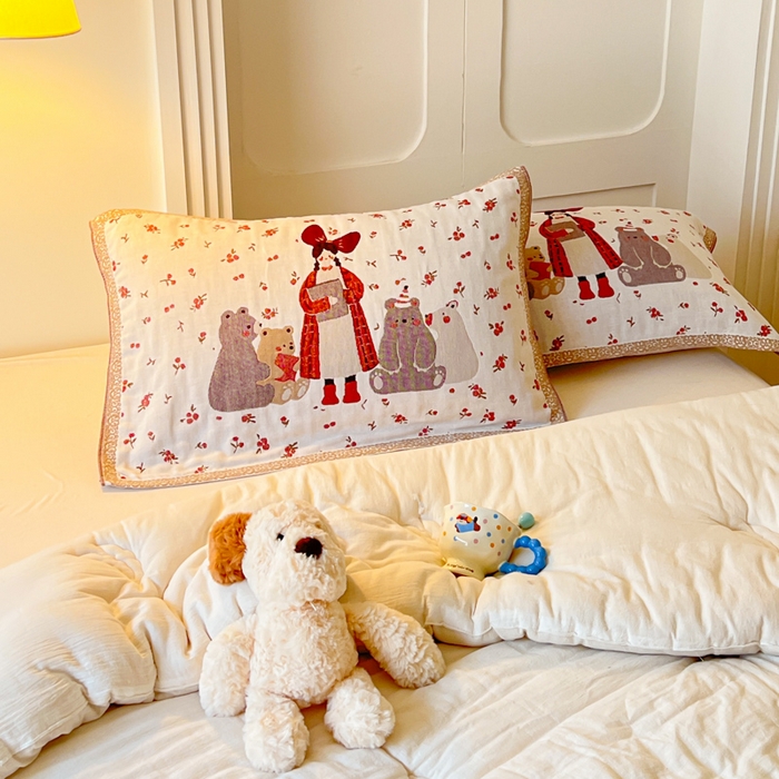 91家纺网 家纺一手货源 找家纺 乐家毛巾被（工厂自产自销） 2026新款全棉A类母婴级卡通软绵绵系列枕巾隔汗巾 听课小熊