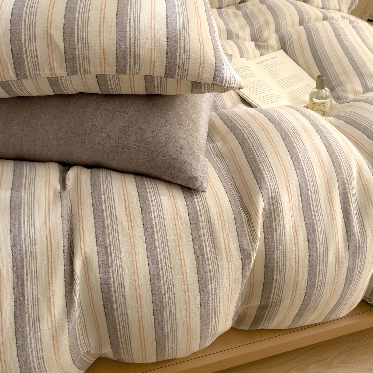 91家纺网 家纺一手货源 找家纺 DoDo 兜兜 2026新款全棉纯棉A类色织皱皱纱四件套 小半-灰