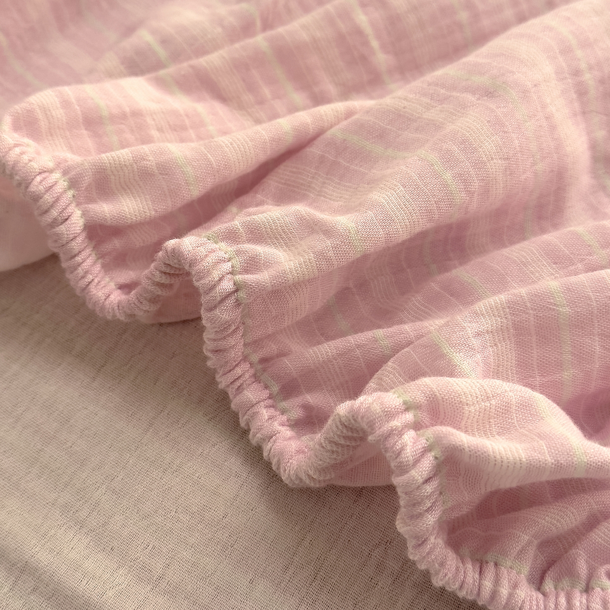 91家纺网 家纺一手货源 找家纺 DoDo 兜兜 2026新全棉纯棉A类色织皱皱纱单床笠单件床笠单品 小半-紫