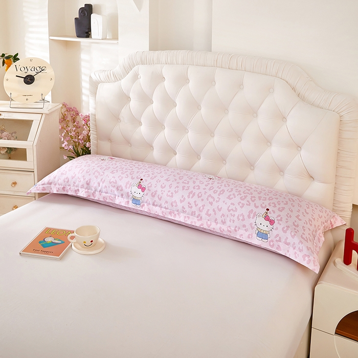 91家纺网 家纺一手货源 找家纺 三盛源 2026新款小清新全棉纯棉双人长枕套靠枕套加长枕芯套单件1.8米学生宿舍 豹纹猫咪-粉