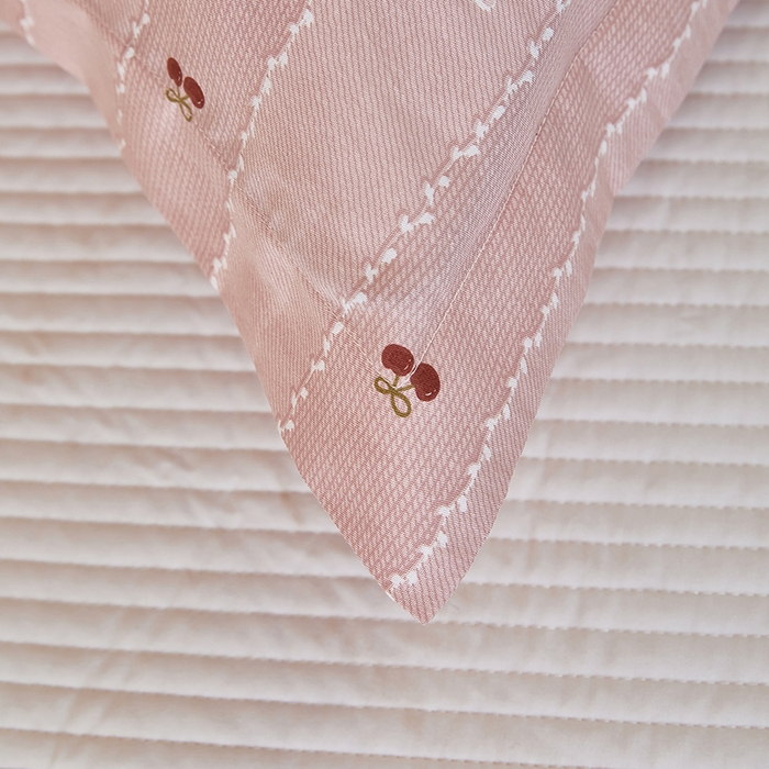 91家纺网 家纺一手货源 找家纺 三盛源 2026新款小清新全棉纯棉双人长枕套靠枕套加长枕芯套单件1.8米学生宿舍 樱桃-粉