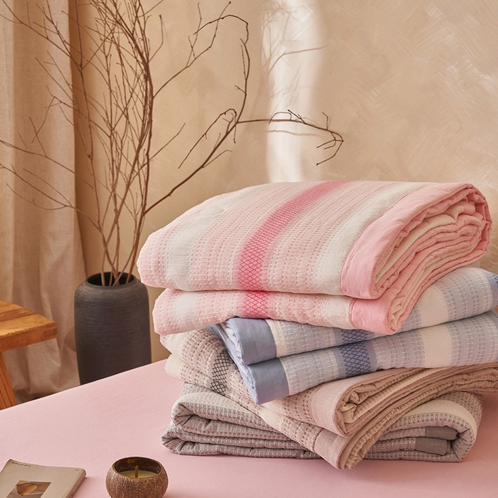 91家纺网 家纺一手货源 找家纺 简如 2026新款里外全棉色织提花夏凉被夏被空调被四件套素条系列 组合图仅供参考不可下单