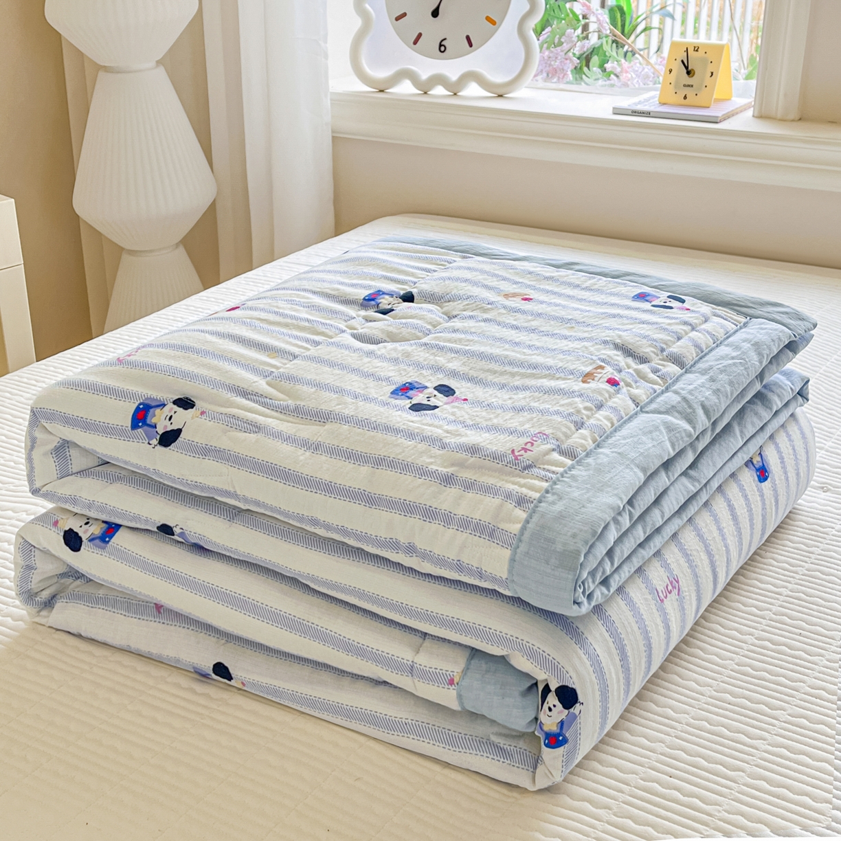 91家纺网 家纺一手货源 找家纺 （总）优承佳生活馆 2026新款云感双层纱卡通小清新风格棉花夏被（提供买家秀）