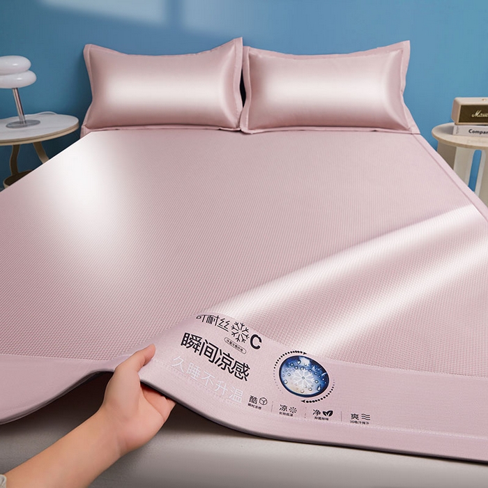 91家纺网 家纺一手货源 找家纺 义博家纺 2026新款碳光提花冰丝席床席款床单款 千鸟格 雅粉