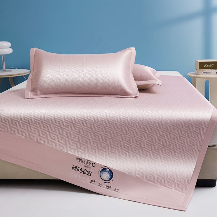 91家纺网 家纺一手货源 找家纺 义博家纺 2026新款碳光提花冰丝席床席款床单款 饼干格 雅粉