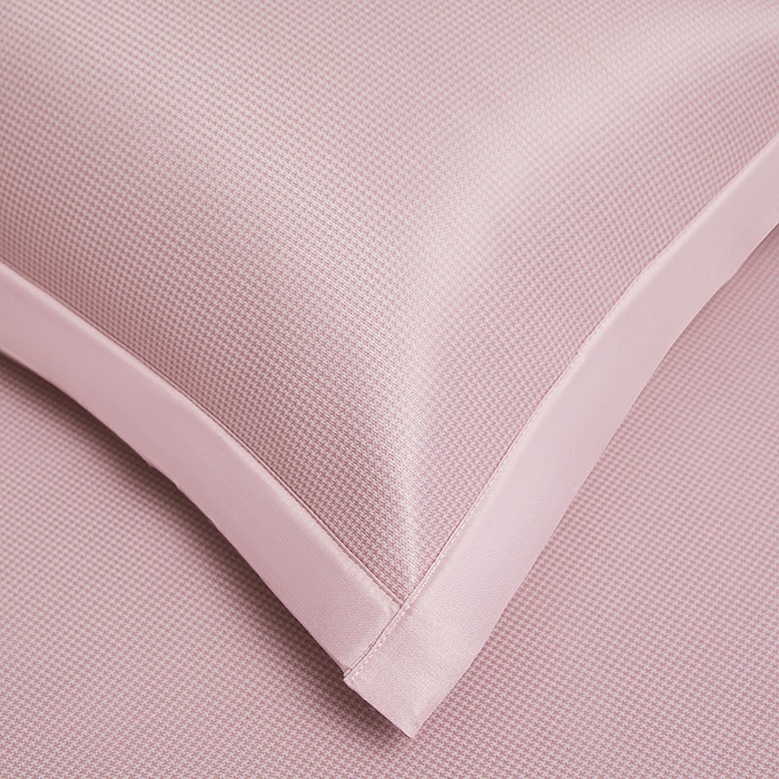 91家纺网 家纺一手货源 找家纺 义博家纺 2026新款碳光提花冰丝席床席款床单款 千鸟格 雅粉