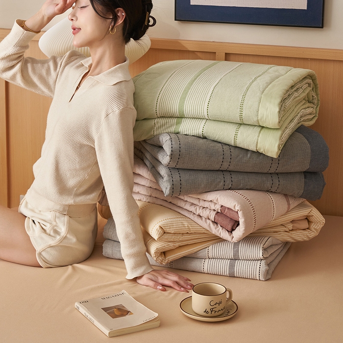 91家纺网 家纺一手货源 找家纺 简如 2026新款里外纯棉色织提花棉花夏被空调被夏凉被四件套瑞拉系列 组合图仅供参考不可下单