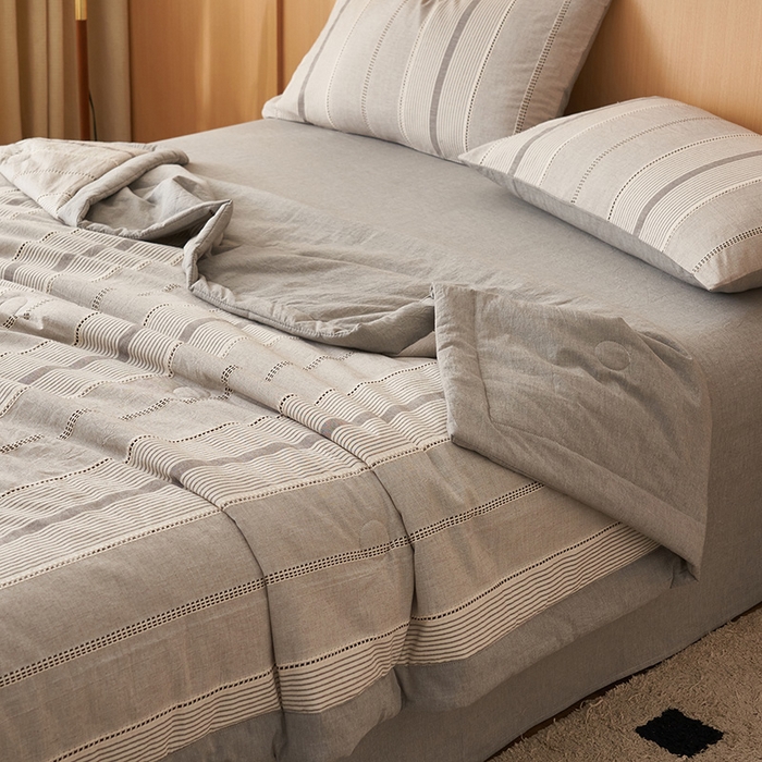 91家纺网 家纺一手货源 找家纺 简如 2026新款里外纯棉色织提花棉花夏被空调被夏凉被四件套瑞拉系列 瑞拉-灰