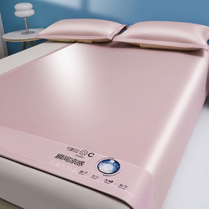 91家纺网 家纺一手货源 找家纺 义博家纺 2026新款碳光提花冰丝席床席款床单款 千鸟格 雅粉