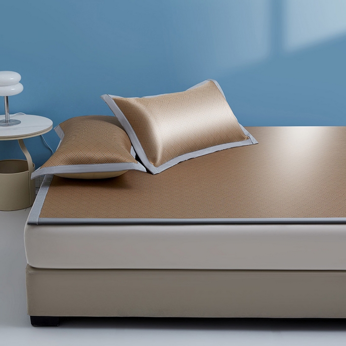 91家纺网 家纺一手货源 找家纺 义博家纺 2026新款碳光提花冰丝席床席款床单款 饼干格 椰棕