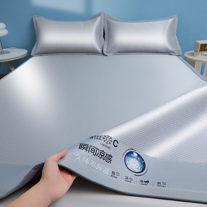 91家纺网 家纺一手货源 找家纺 义博家纺 2026新款碳光提花冰丝席床席款床单款 饼干格 梦灰