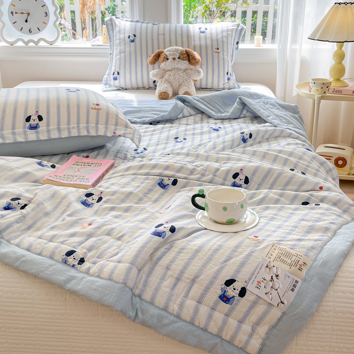 91家纺网 家纺一手货源 找家纺 优承佳生活馆 2026新款云感双层纱卡通小清新风格棉花夏被（提供买家秀） Lucky汪汪