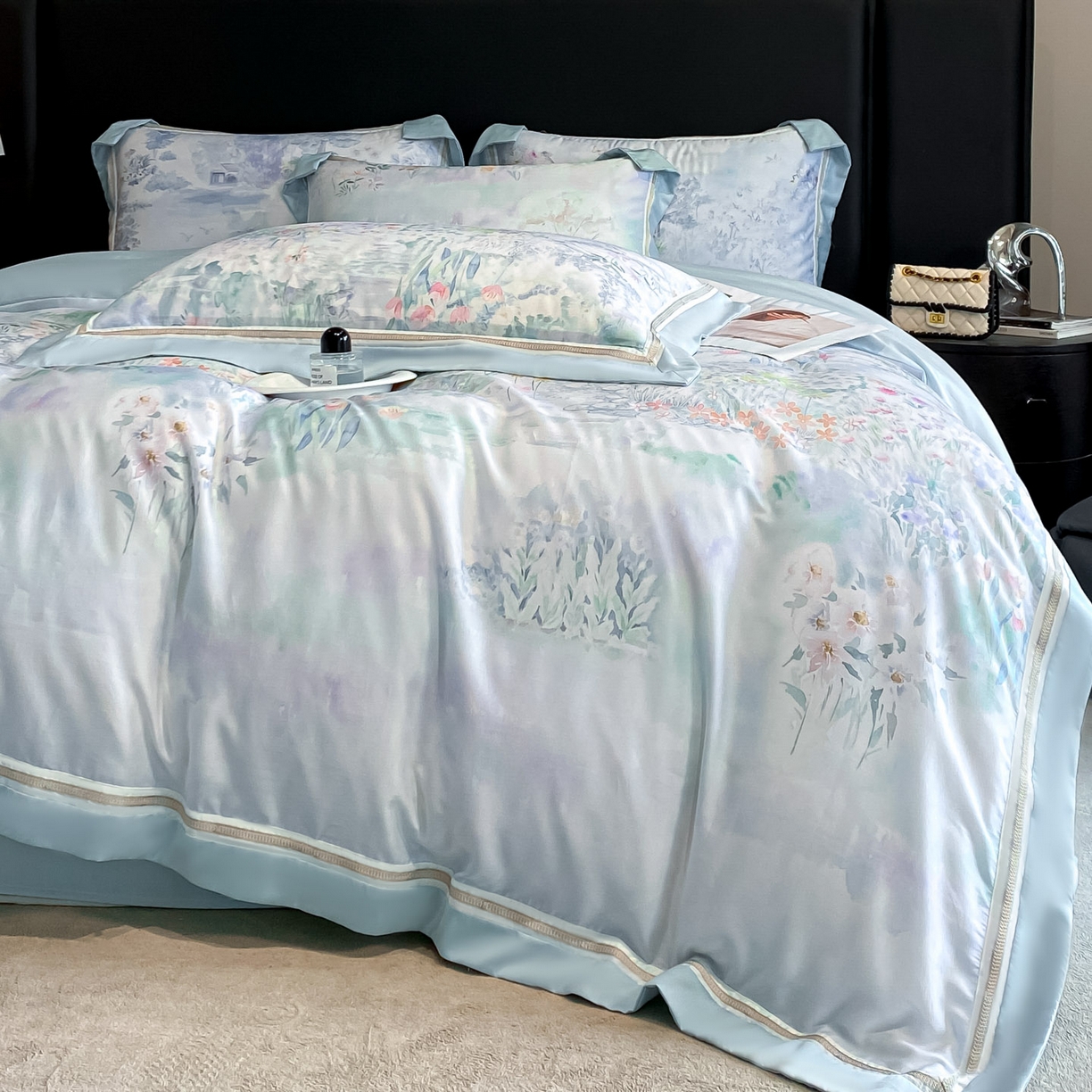 91家纺网 家纺一手货源 找家纺 博纳家纺 2026新款林间鹿语系列天丝四件套 春野序-海岛蓝