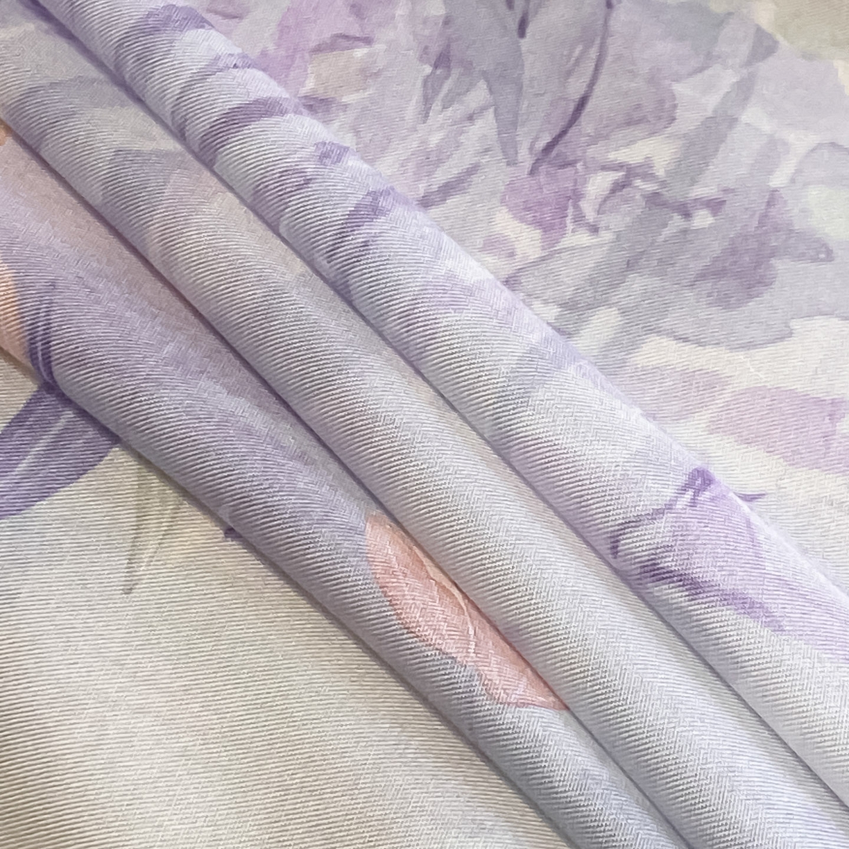 91家纺网 家纺一手货源 找家纺 博纳家纺 2026新款林间鹿语系列天丝四件套 春野序-浅紫