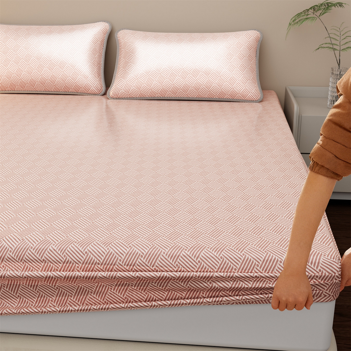 91家纺网 家纺一手货源 找家纺 （总）义博家纺 2026新款碳光冰丝席饼干花床笠款