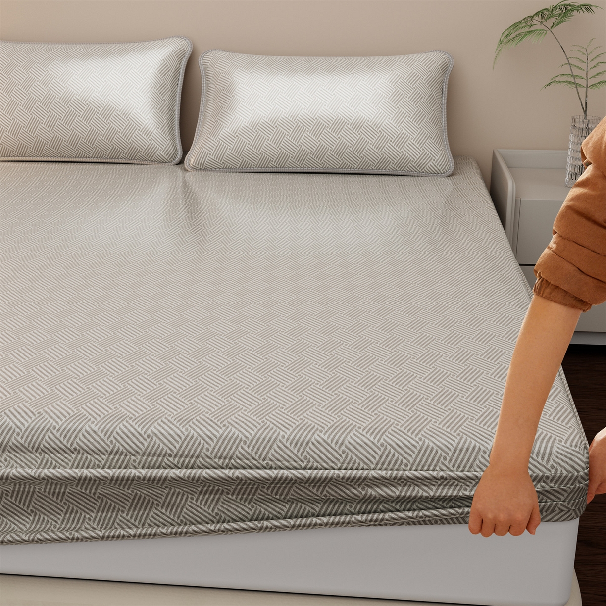 91家纺网 家纺一手货源 找家纺 义博家纺 2026新款碳光冰丝席饼干花床笠款 饼干花  灰色