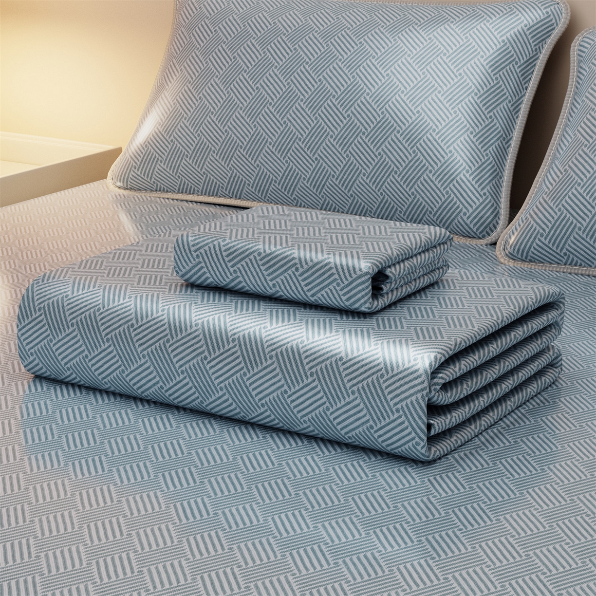 91家纺网 家纺一手货源 找家纺 义博家纺 2026新款碳光冰丝席饼干花床笠款 饼干花  蓝色