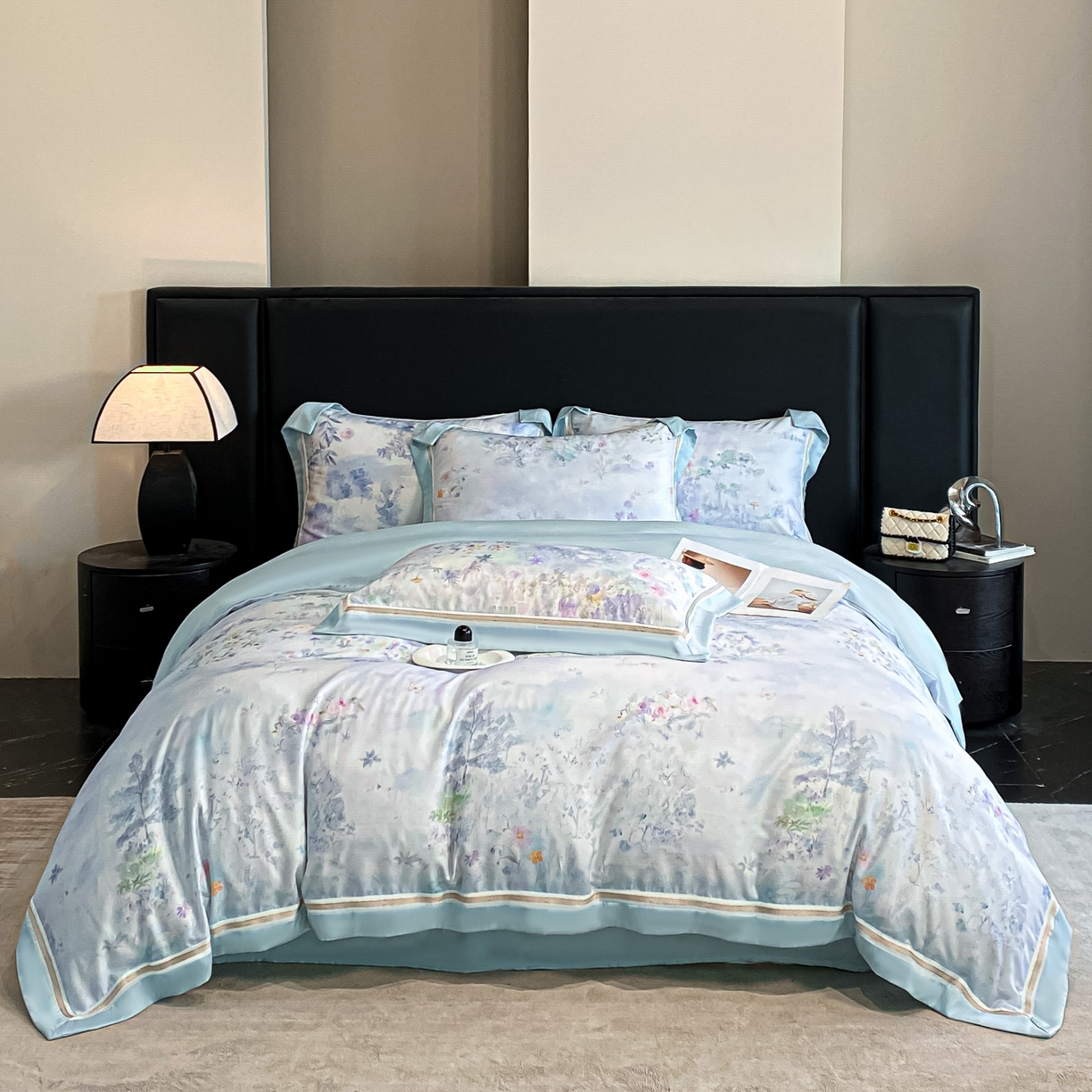 91家纺网 家纺一手货源 找家纺 博纳家纺 2026新款林间鹿语系列天丝四件套 蝶漫柔境-海岛蓝