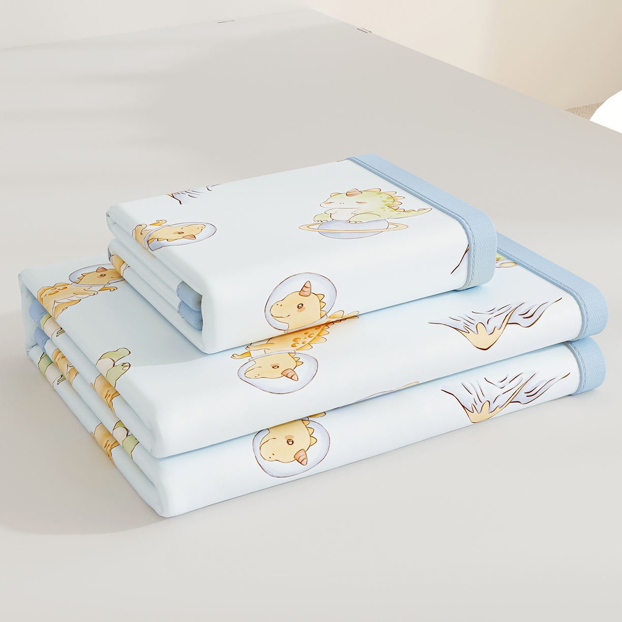 91家纺网 家纺一手货源 找家纺 家品罗兰 2026A类数码印花大版卡通冰丝凉席双人席可机洗学生宿舍空调软席三件套三明治网底 呆萌恐龙