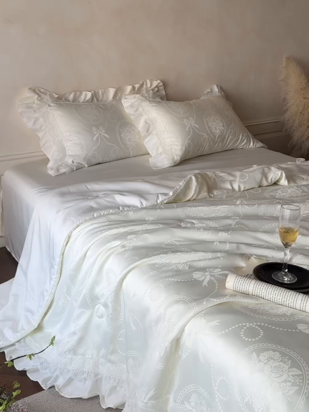 91家纺网 家纺一手货源 找家纺 首尔家纺 2026春夏新款水洗真丝冰丝夏被夏凉被空调被 梦境-米白