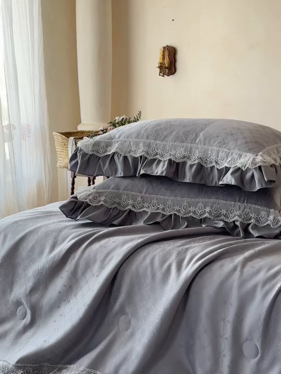 91家纺网 家纺一手货源 找家纺 首尔家纺 2026春夏新款水洗真丝冰丝夏被夏凉被空调被 时光若梦-高级灰