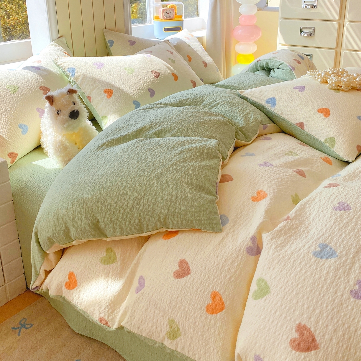 91家纺网 家纺一手货源 找家纺 爱橙家纺（原艾橙家纺） 2026春夏新款A类高品质110克超柔泡芙纱四件套 马卡龙爱心