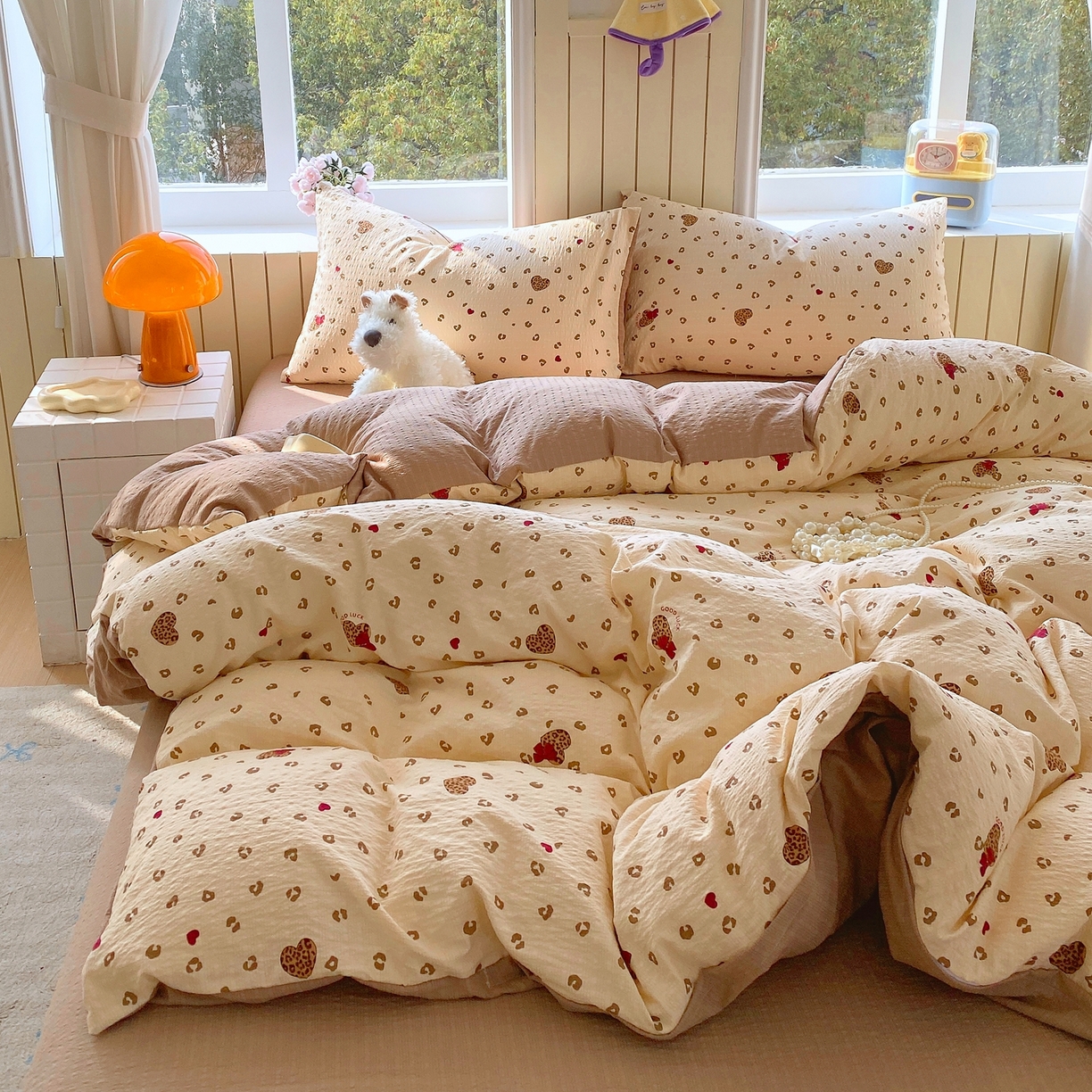 91家纺网 家纺一手货源 找家纺 爱橙家纺（原艾橙家纺） 2026春夏新款A类高品质110克超柔泡芙纱四件套 豹纹甜心