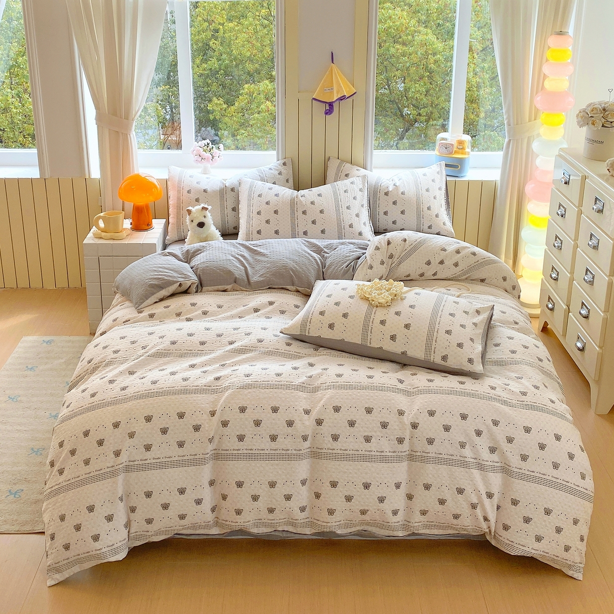 91家纺网 家纺一手货源 找家纺 爱橙家纺（原艾橙家纺） 2026春夏新款A类高品质110克超柔泡芙纱四件套 蝶语