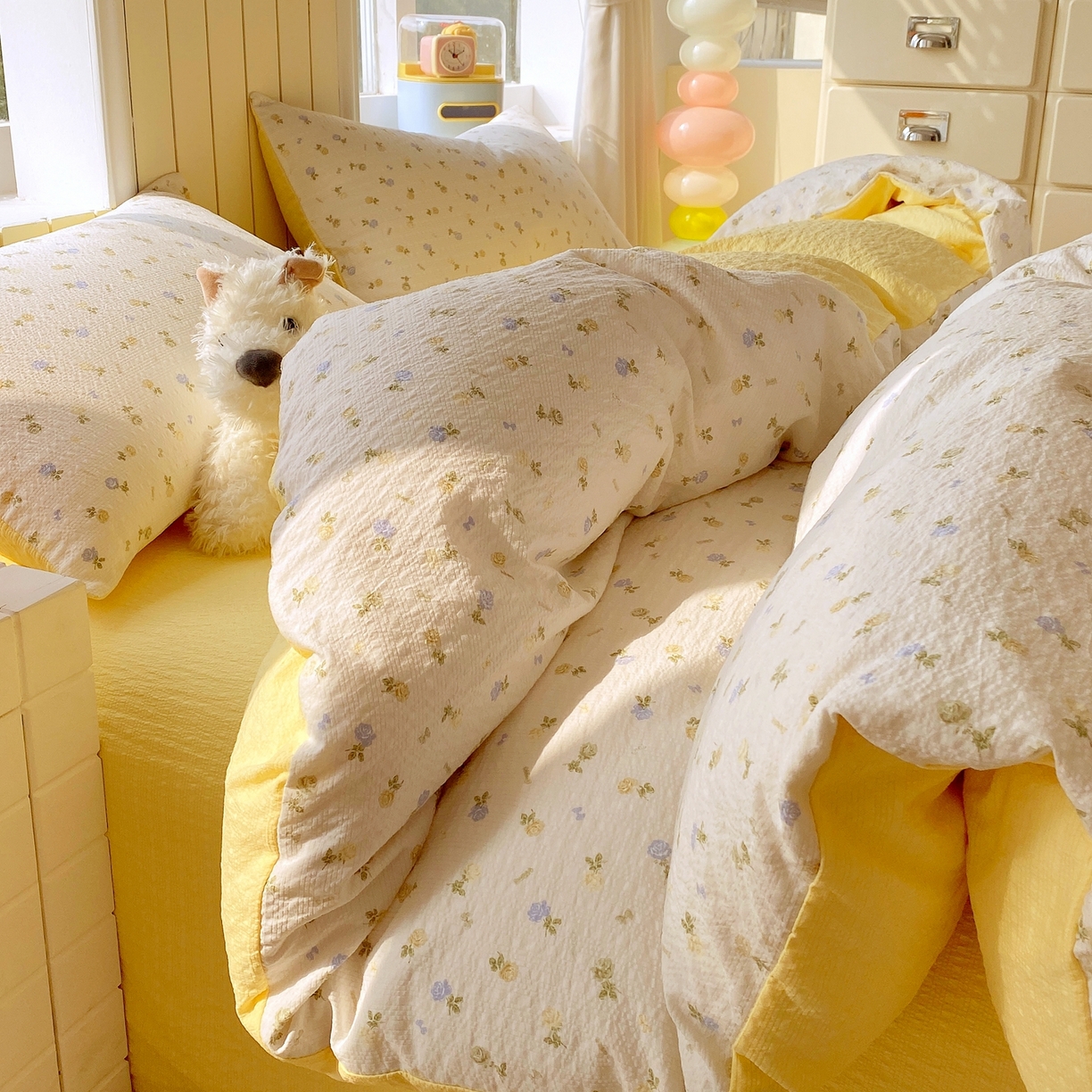 91家纺网 家纺一手货源 找家纺 爱橙家纺（原艾橙家纺） 2026春夏新款A类高品质110克超柔泡芙纱四件套 素锦织花