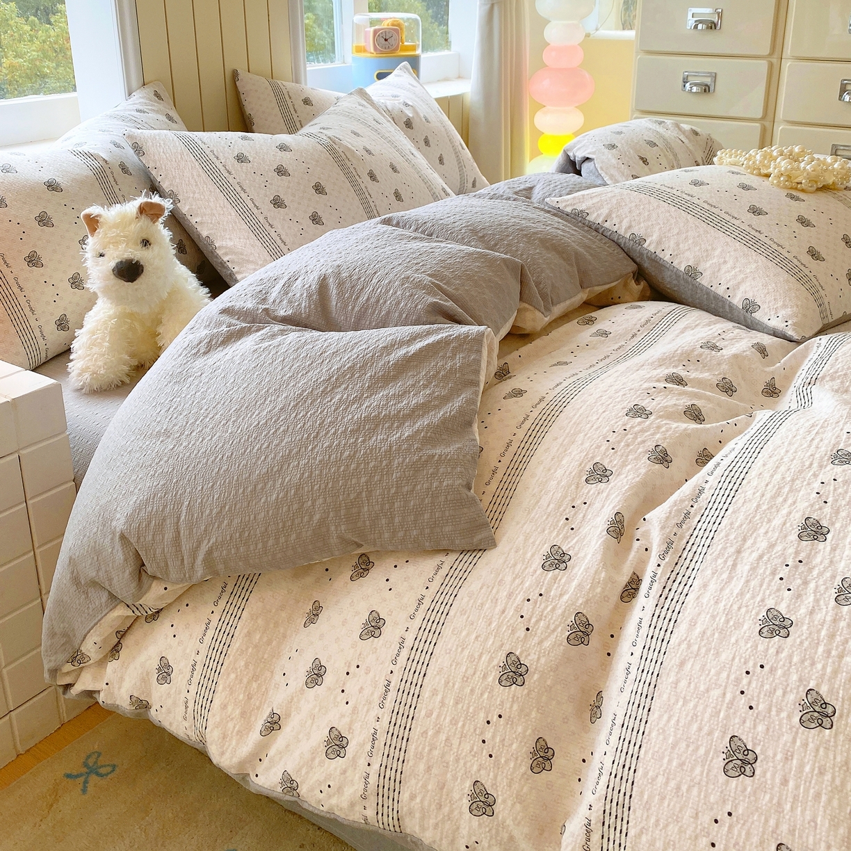 91家纺网 家纺一手货源 找家纺 爱橙家纺（原艾橙家纺） 2026春夏新款A类高品质110克超柔泡芙纱四件套 蝶语