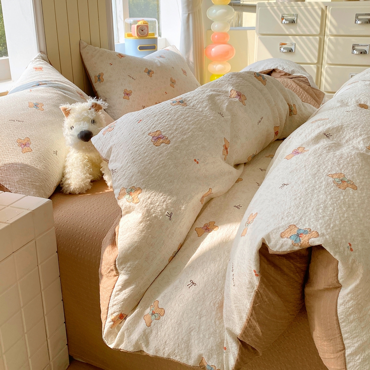 91家纺网 家纺一手货源 找家纺 爱橙家纺（原艾橙家纺） 2026春夏新款A类高品质110克超柔泡芙纱四件套 云朵熊