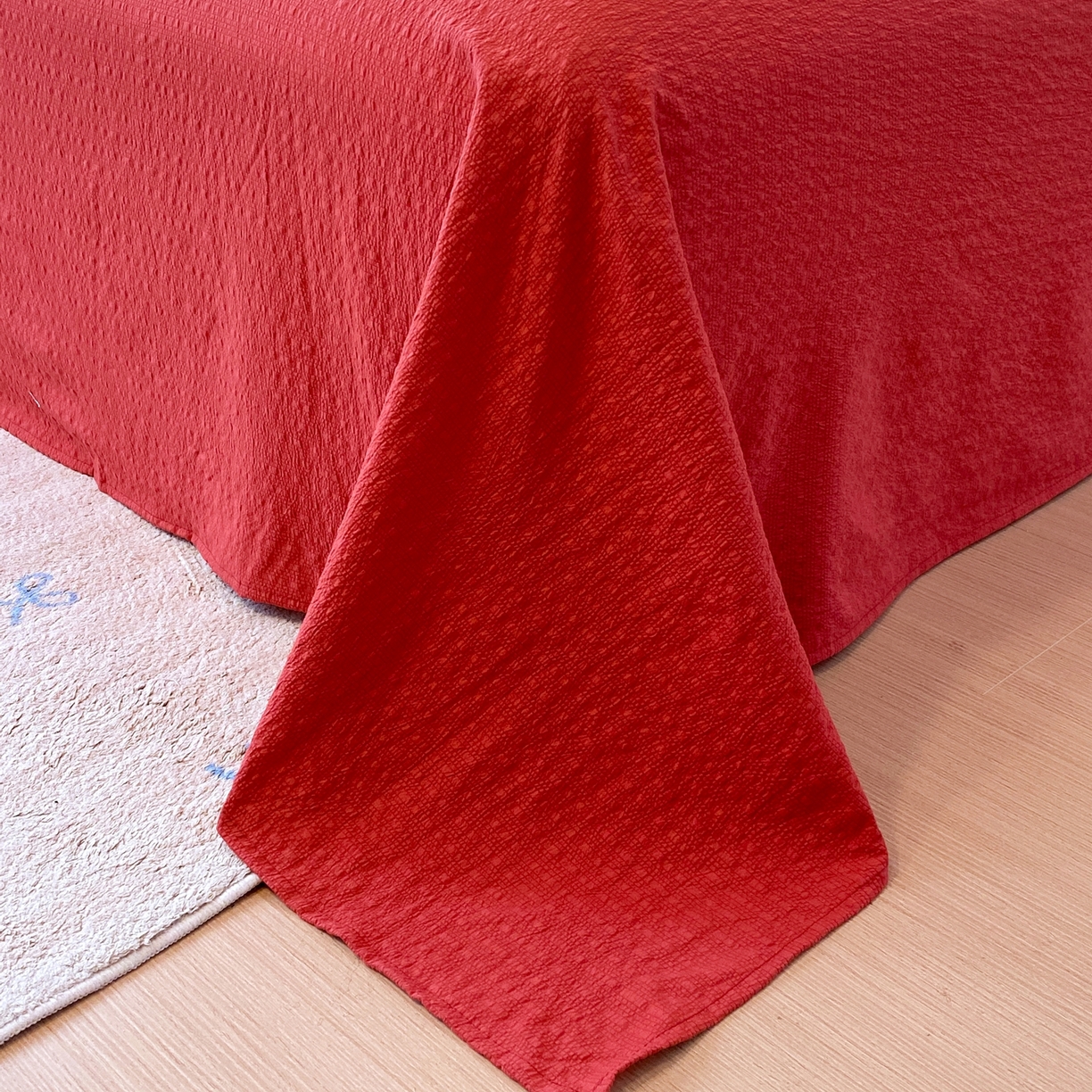 91家纺网 家纺一手货源 找家纺 爱橙家纺（原艾橙家纺） 2026春夏新款A类高品质110克超柔泡芙纱四件套 花町软猫