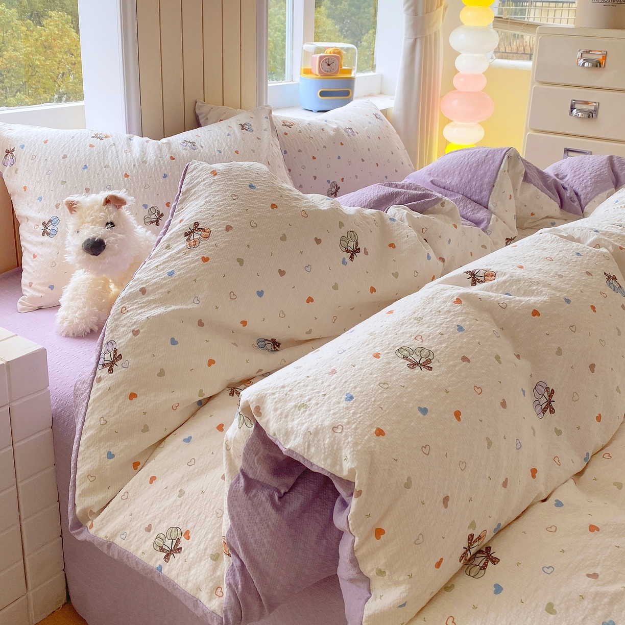 91家纺网 家纺一手货源 找家纺 爱橙家纺（原艾橙家纺） 2026春夏新款A类高品质110克超柔泡芙纱四件套 蝶糖