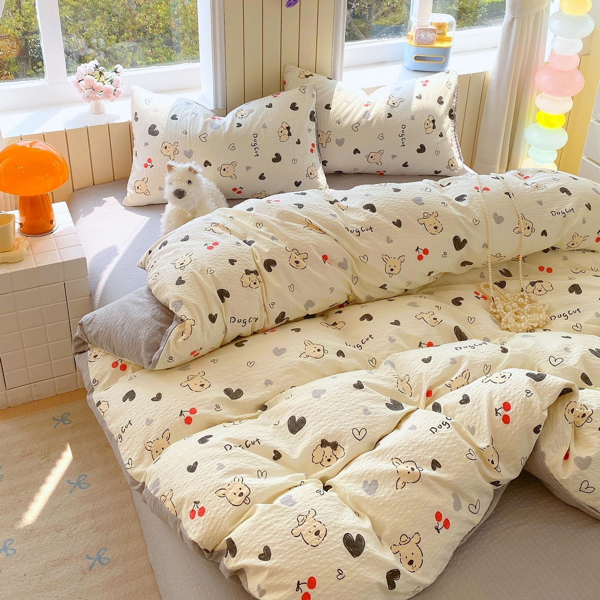 91家纺网 家纺一手货源 找家纺 爱橙家纺（原艾橙家纺） 2026春夏新款A类高品质110克超柔泡芙纱四件套 线条小狗